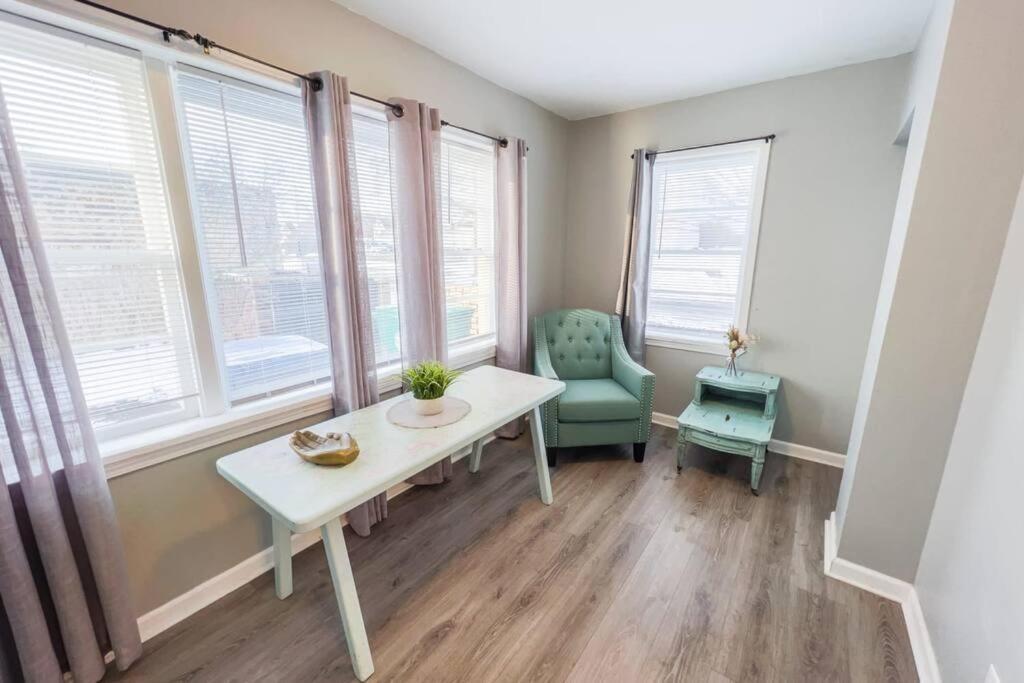 Apartment Spacious 3br 3 Bath Close To Niagara Falls