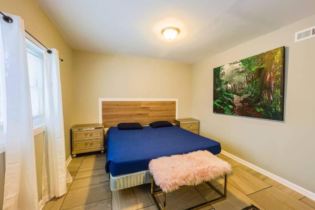 Apartment Spacious 3br 3 Bath Close To *