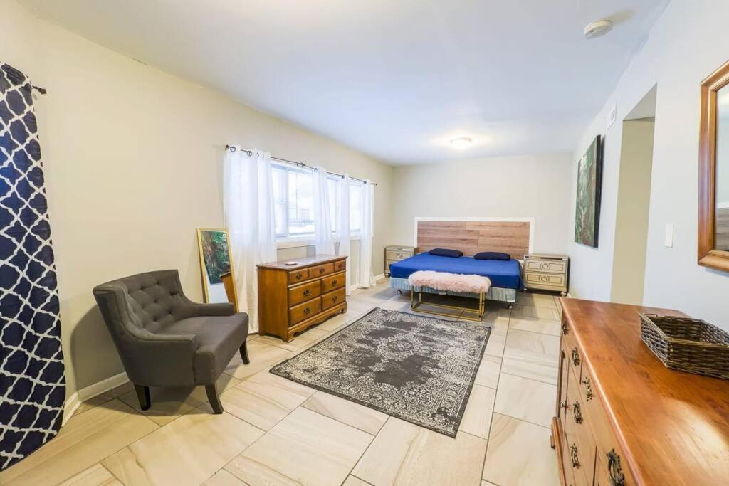 Apartment Spacious 3br 3 Bath Close To Niagara Falls